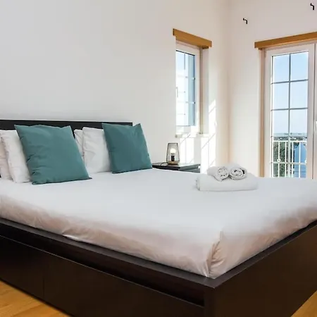 Дом отдыха Balaia Mar House - Sea View & Playground & Garage & Bbq &